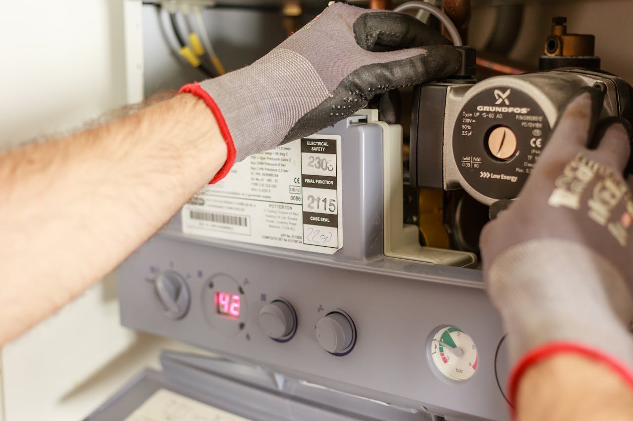 A Detailed Guide to Direct-Acting Electric Boilers: All You Need to Know