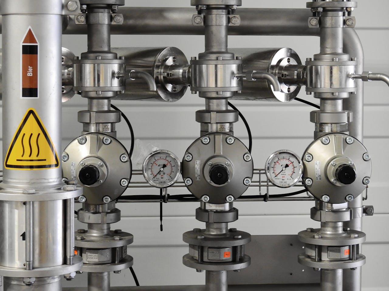 Critical Safety Checks for Unvented Stainless Steel Cylinders